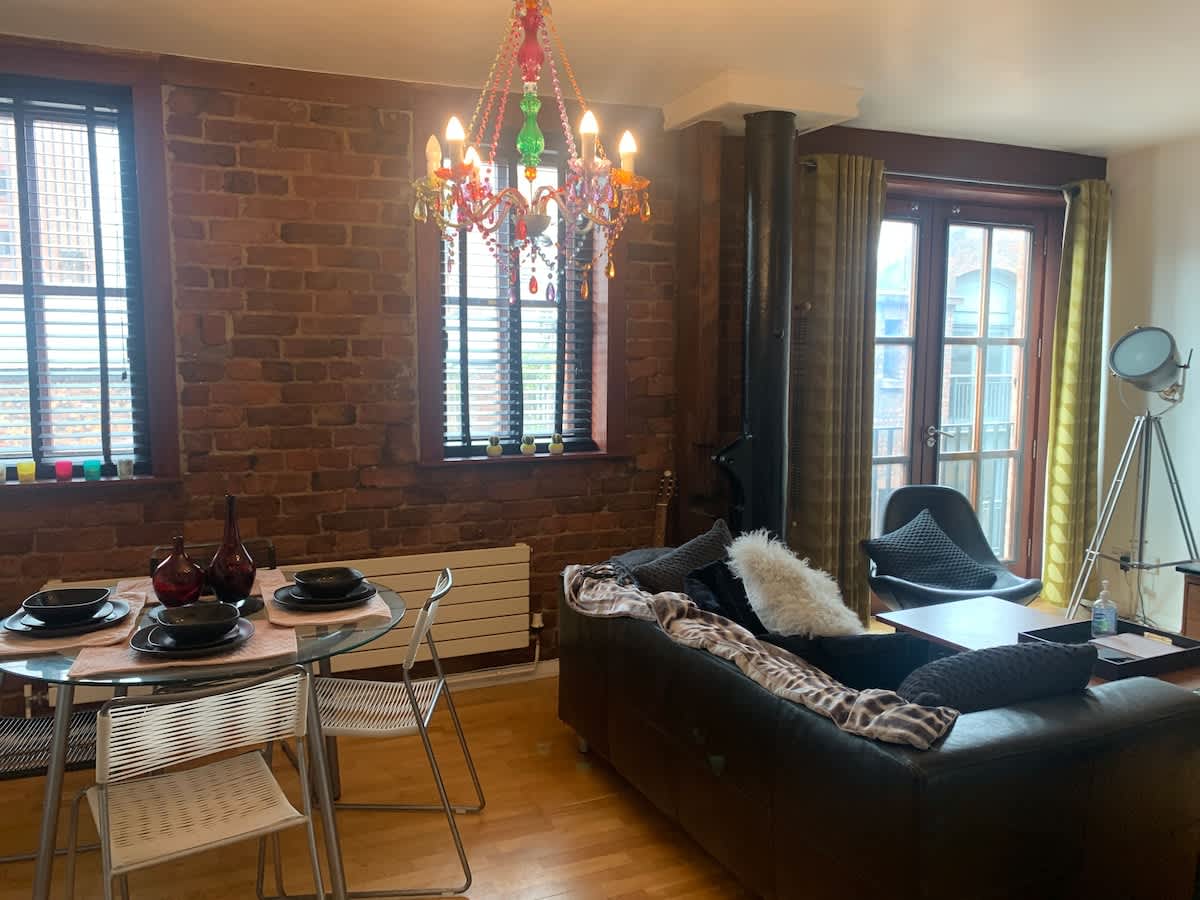 Boss Places converted warehouse-Mathew St. 2 bed