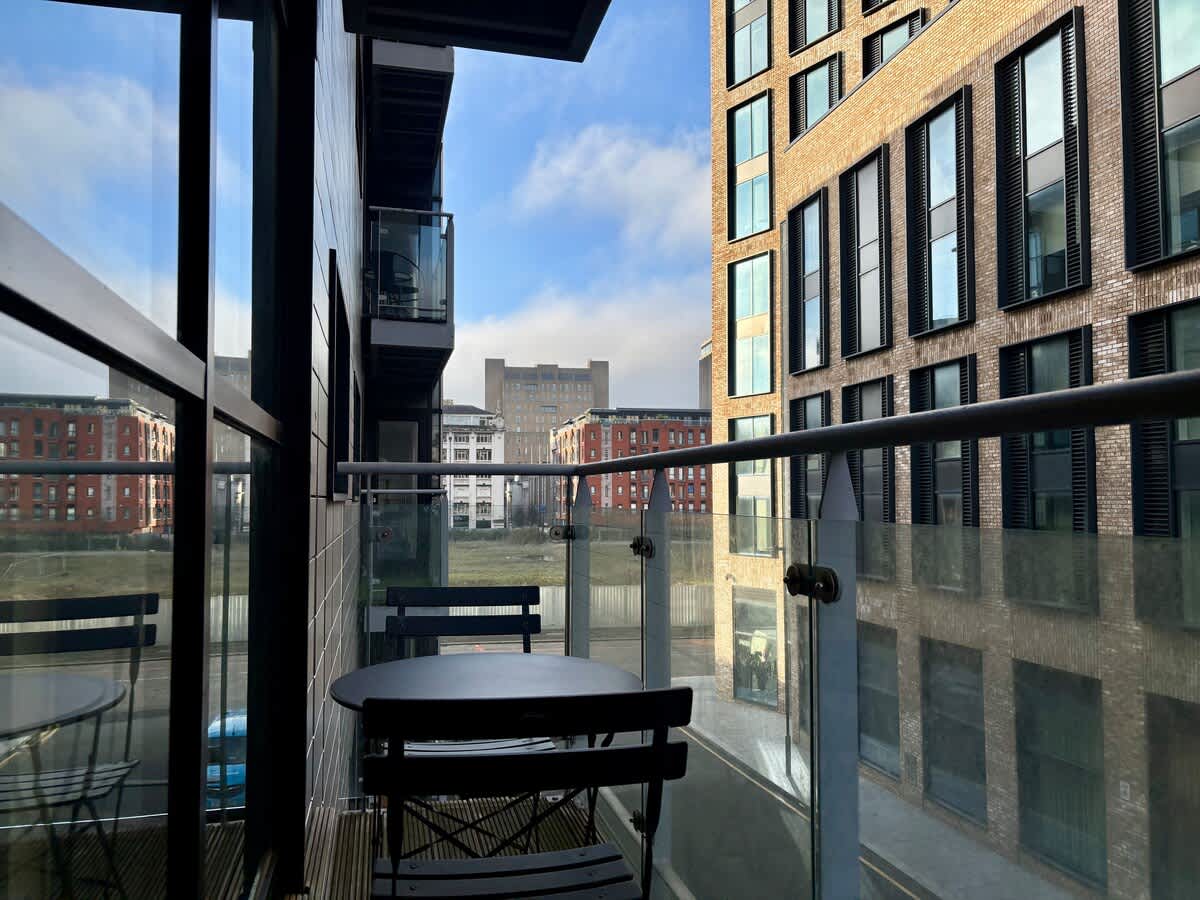 Stylish 2-Bed City Centre Apartment, Liverpool L3