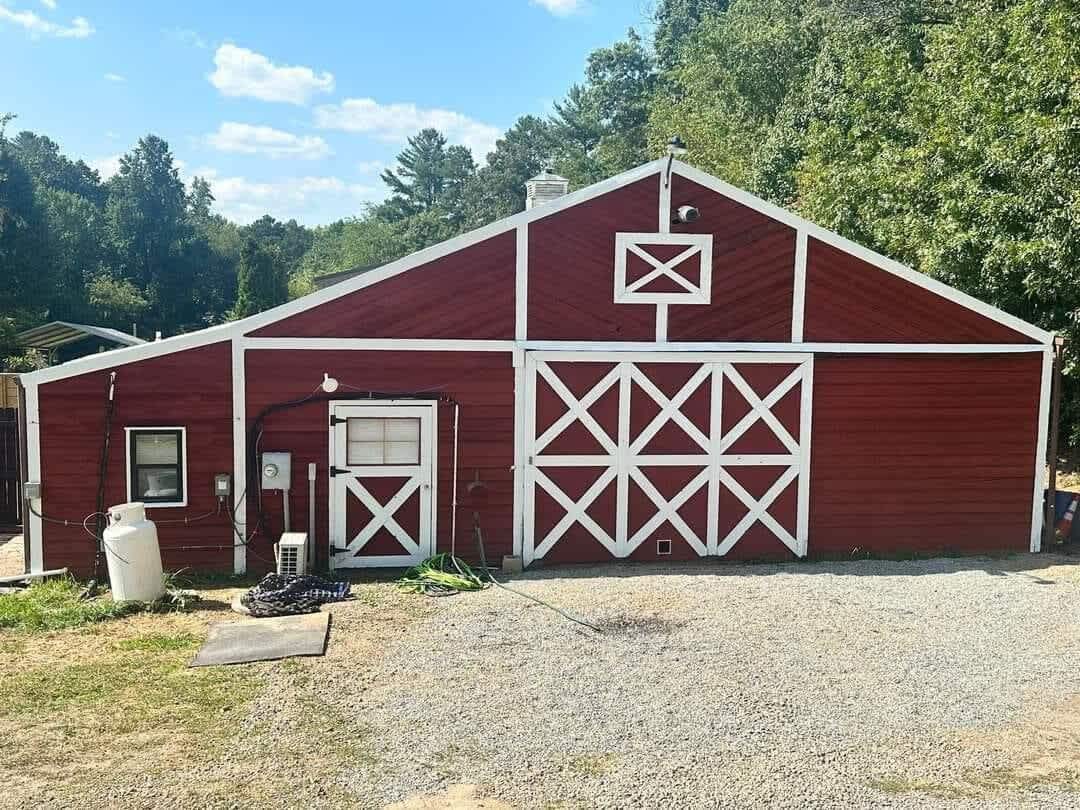 Together Built Farm & Stay - 9.5 acres of bliss!