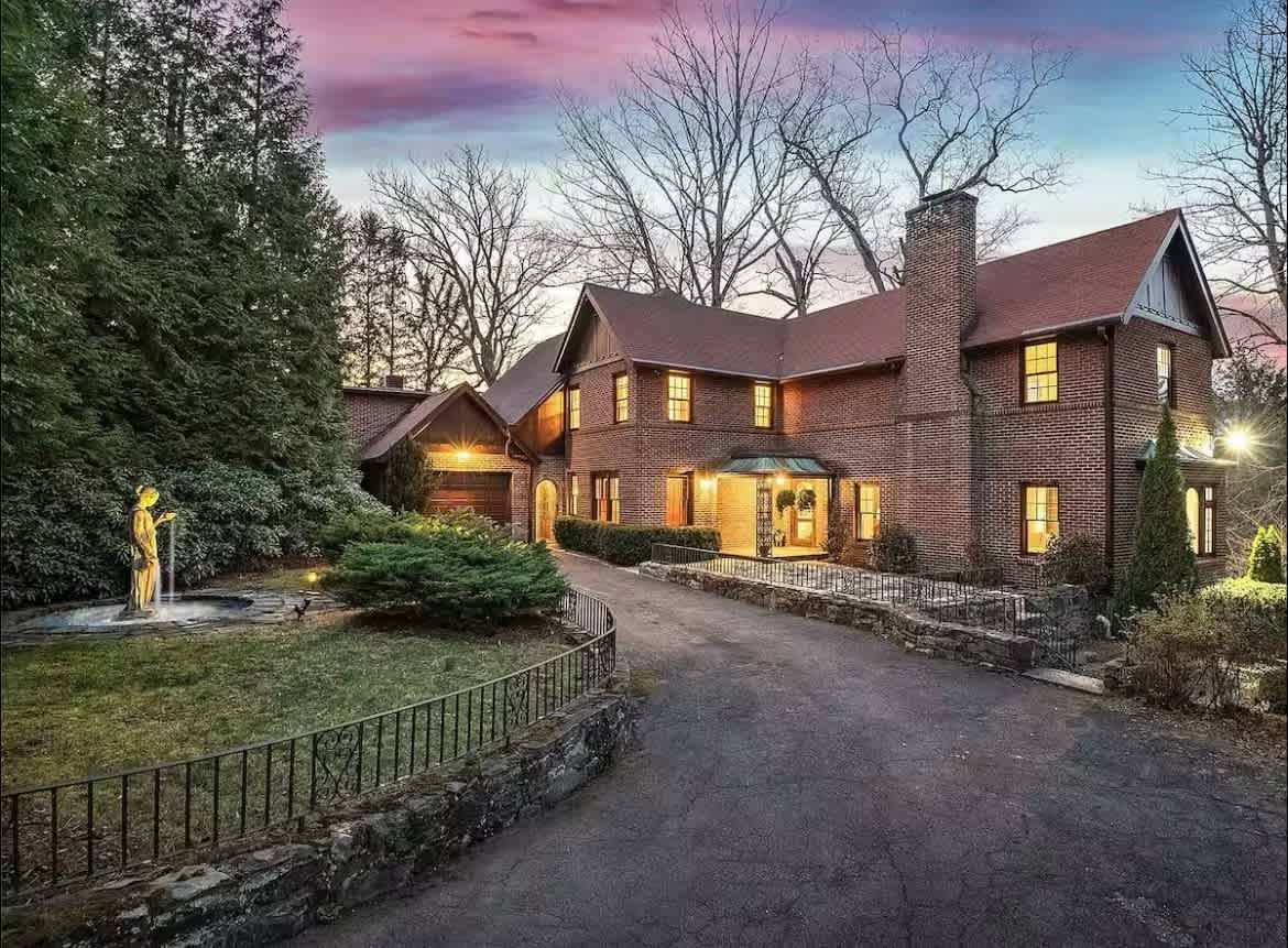 1939 English Tudor on Beaver Lake — 4,000 sq ft, Historic Lakeview Estates