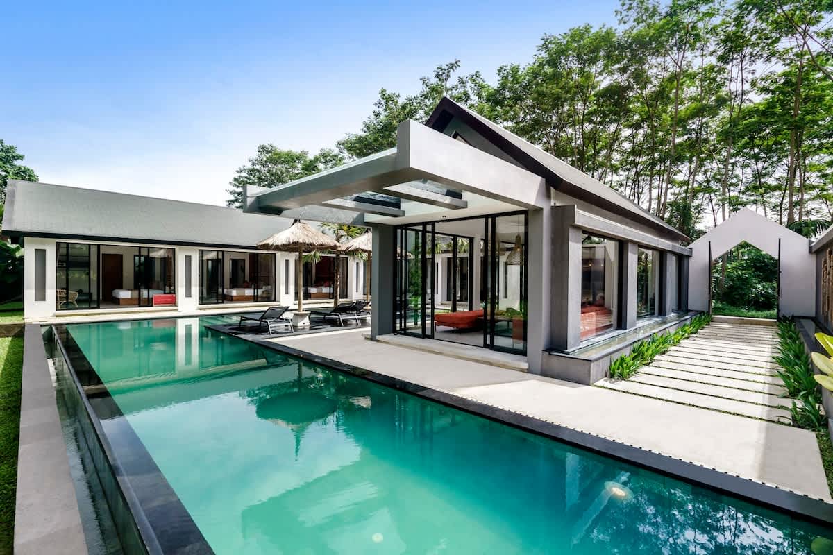 10BR Villa Pair: Firepool & Waterfall, Near Ubud — Ubud, Bali — vacation rental
