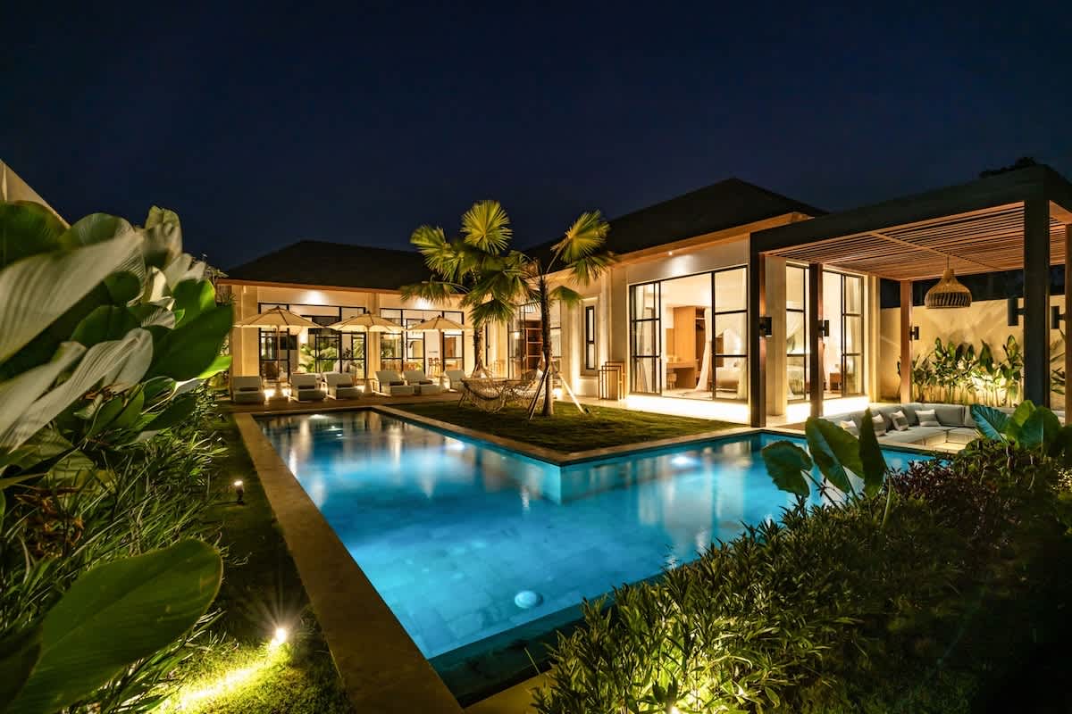 Villa Jasmine: 3BR Retreat in Ubud,Outdoor Bathtub — Ubud, Bali — vacation rental