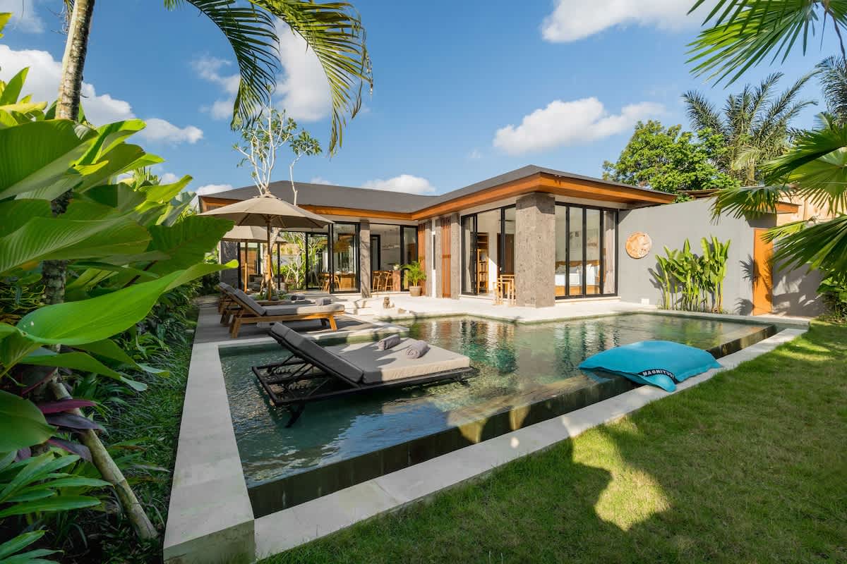 Villa Manis: 3BR w/ Private Pool & Sunken in Ubud — Ubud, Bali — vacation rental