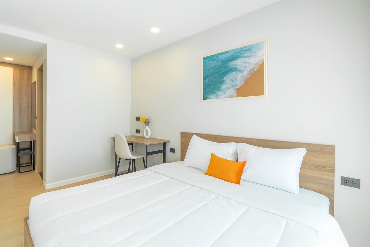 Bella Space Phuket, Boat Avenue — photo 11