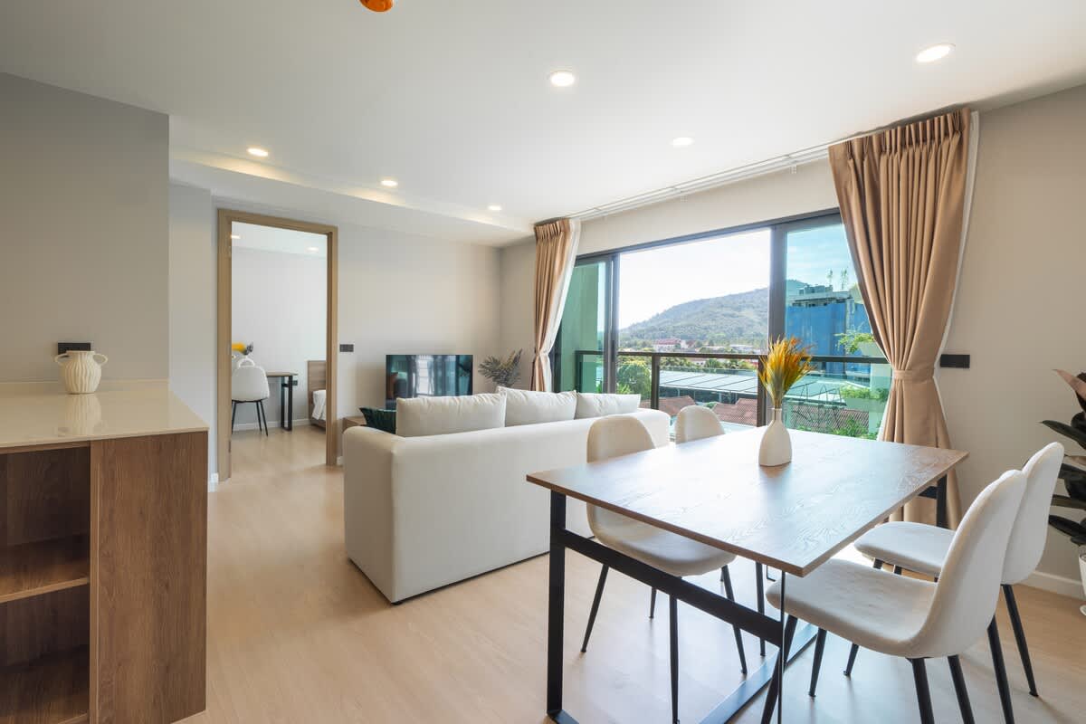 Bella Space Phuket, Boat Avenue — photo 3