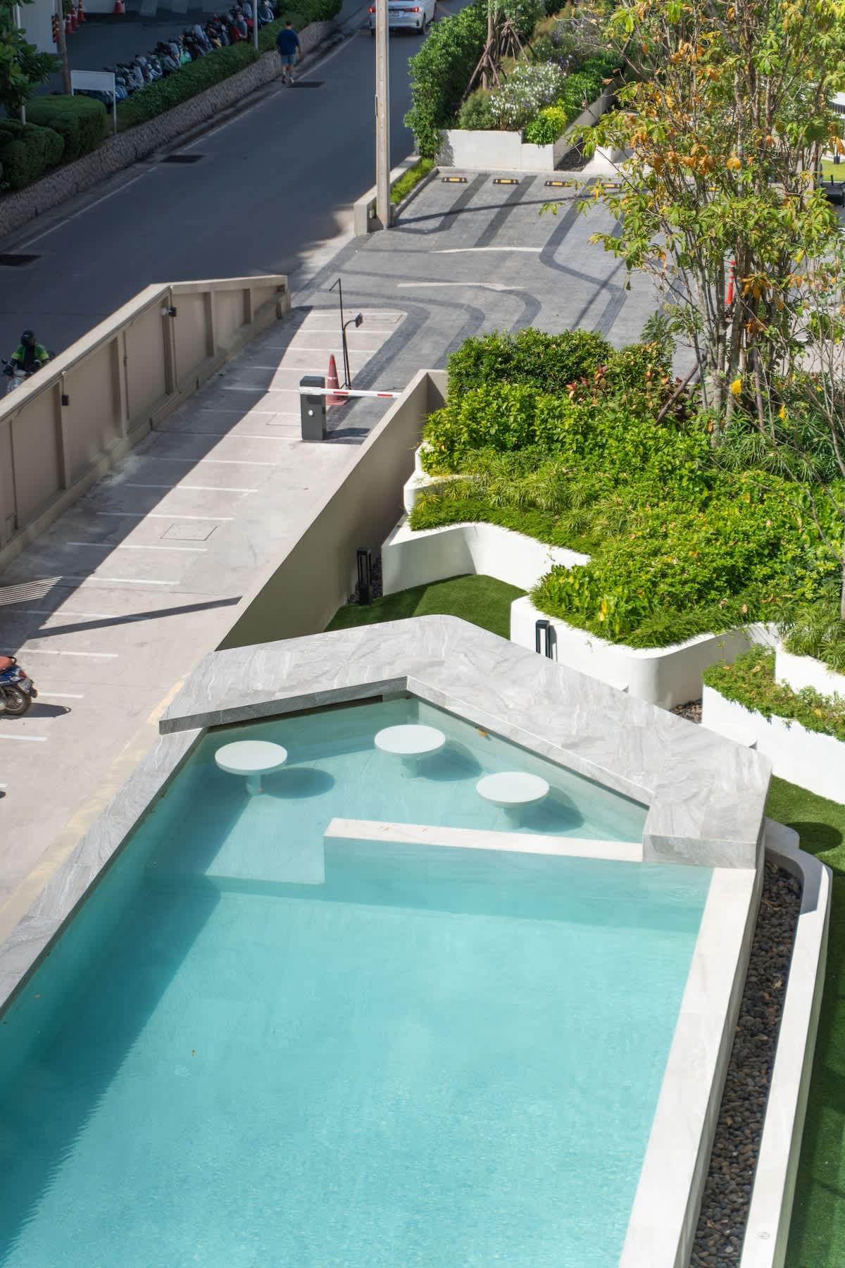 Bella Space Phuket, Boat Avenue — photo 2