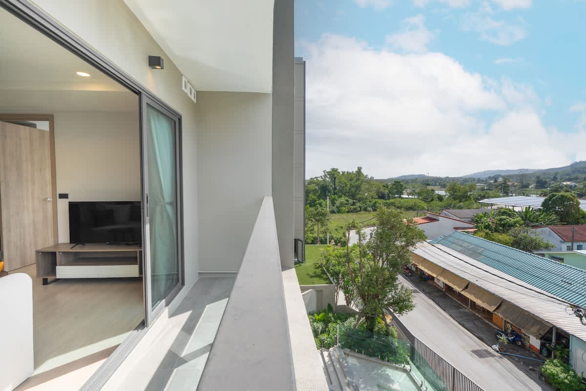 Bella Space Phuket, Boat Avenue — photo 8
