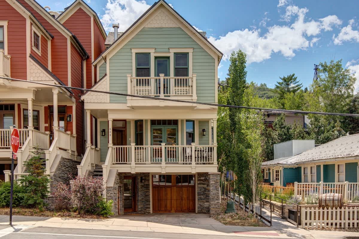 Abode at Snowdancer