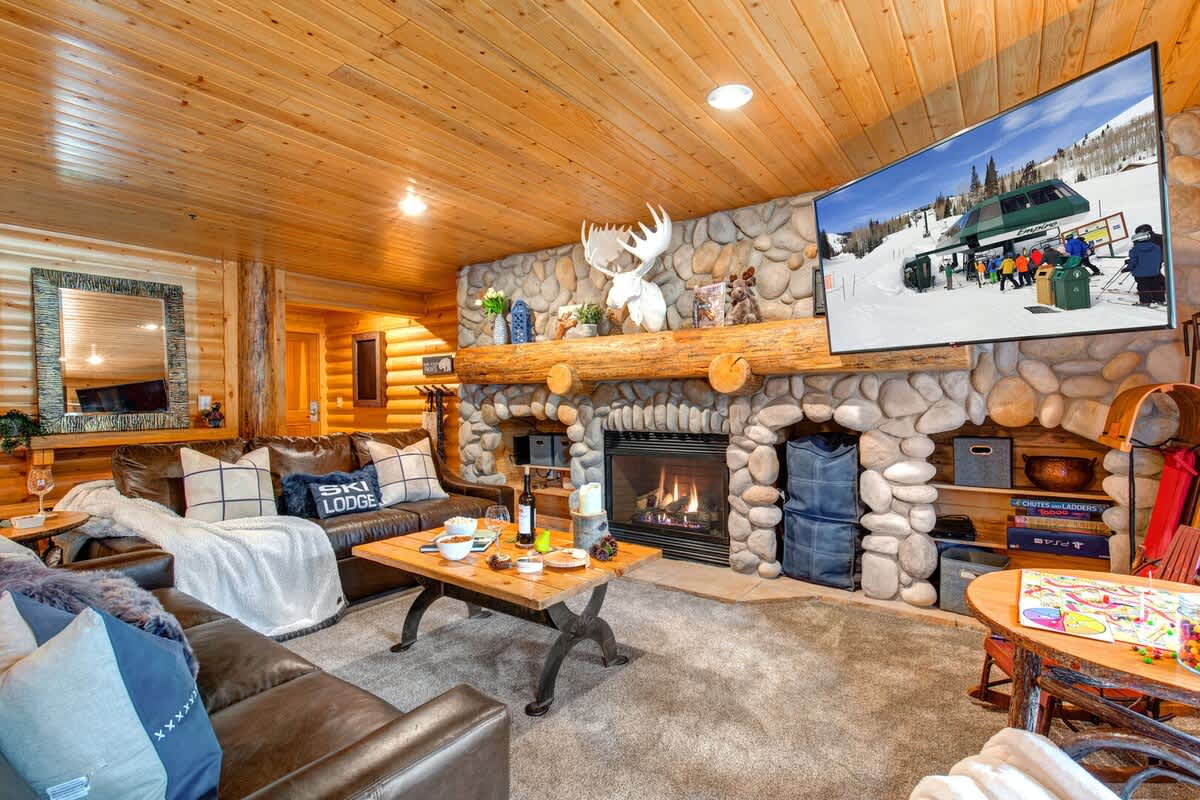 Abode at Black Bear 104