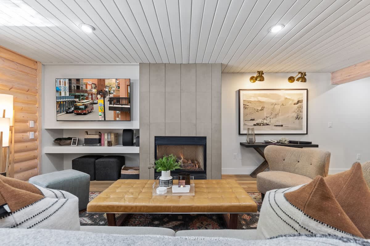 Abode at Black Bear 105
