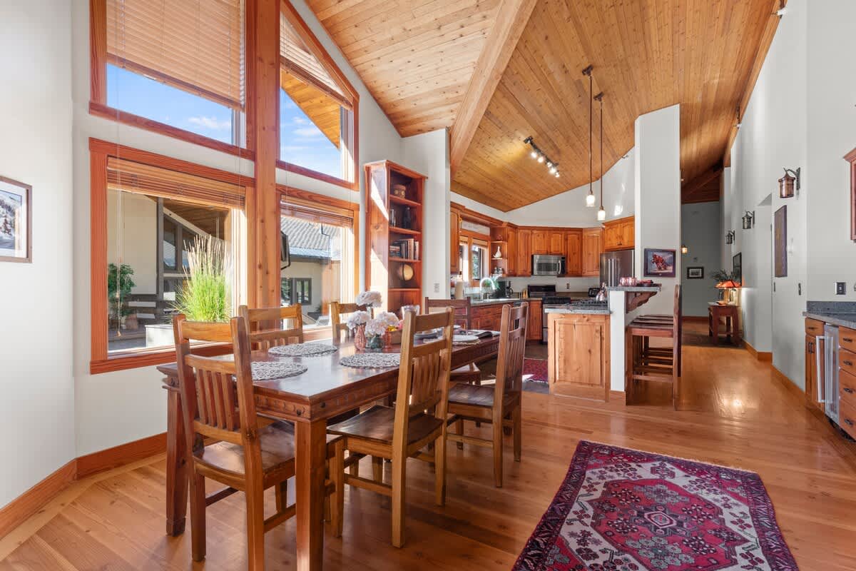 Abode at Crescent Cabin
