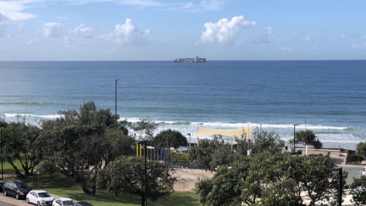 Alinga U5 Kings Beach Apartment Ocean Views