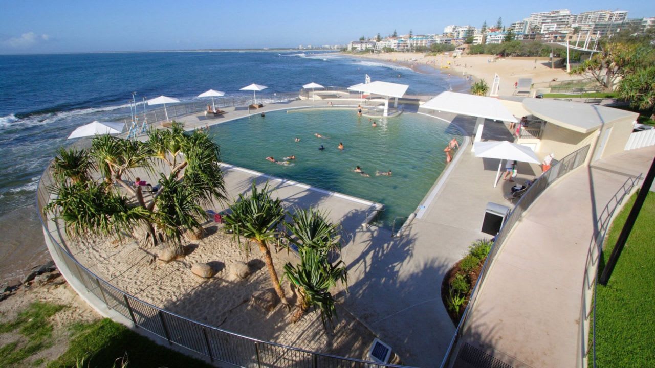 Rolling Surf 48 Direct Beachfront Kings Beach