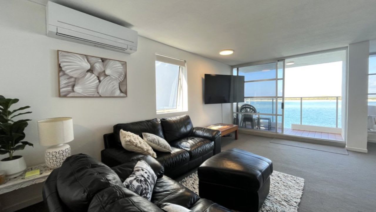 Pumicestone Chase U5 Stunning Water Views