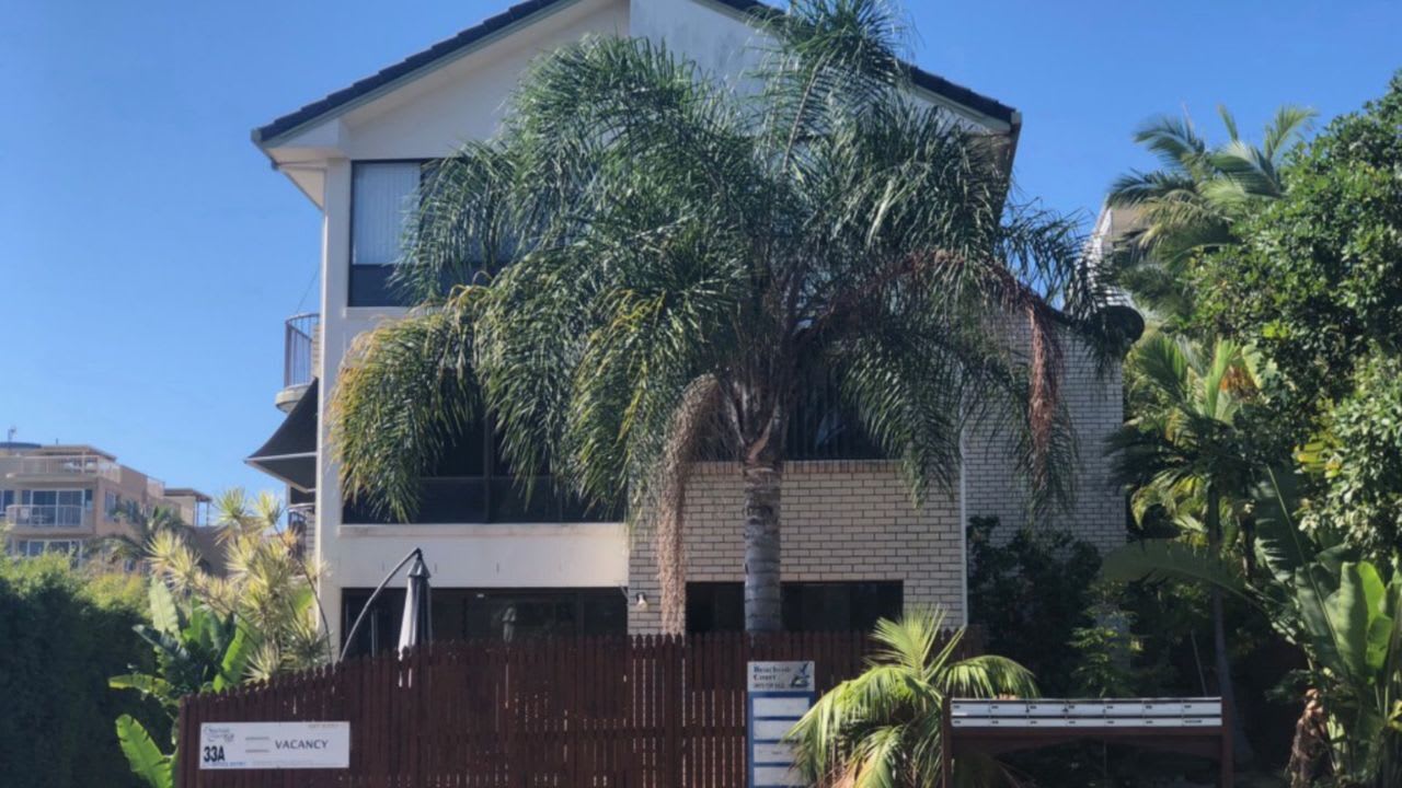 Beachside Court U9, Kings Beach Escape