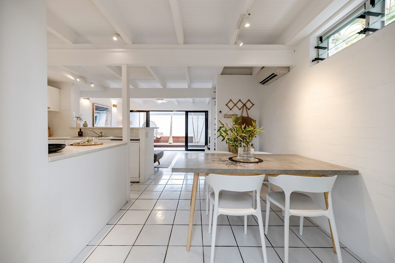 ‘Villa One’ Walk to Noosa Beach & Hastings Street