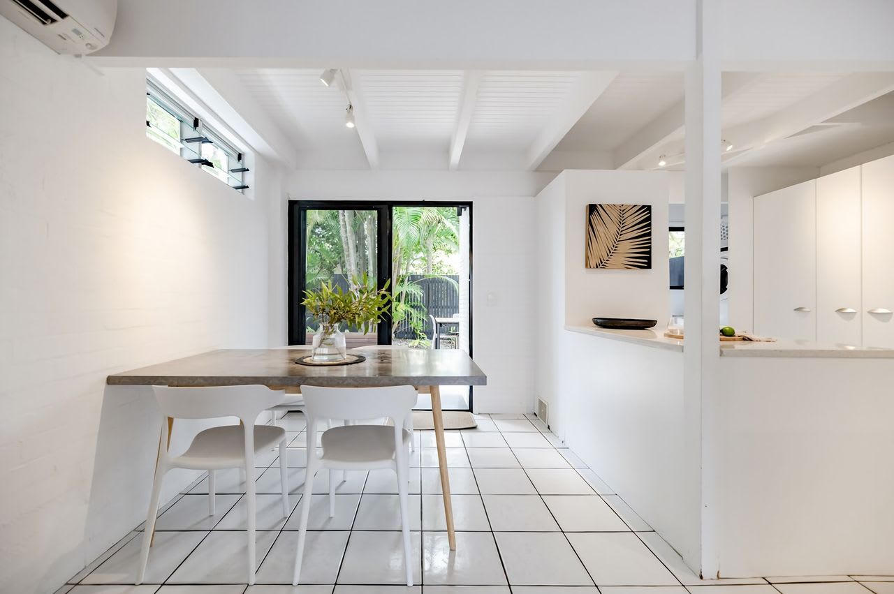 ‘Villa One’ Walk to Noosa Beach & Hastings Street