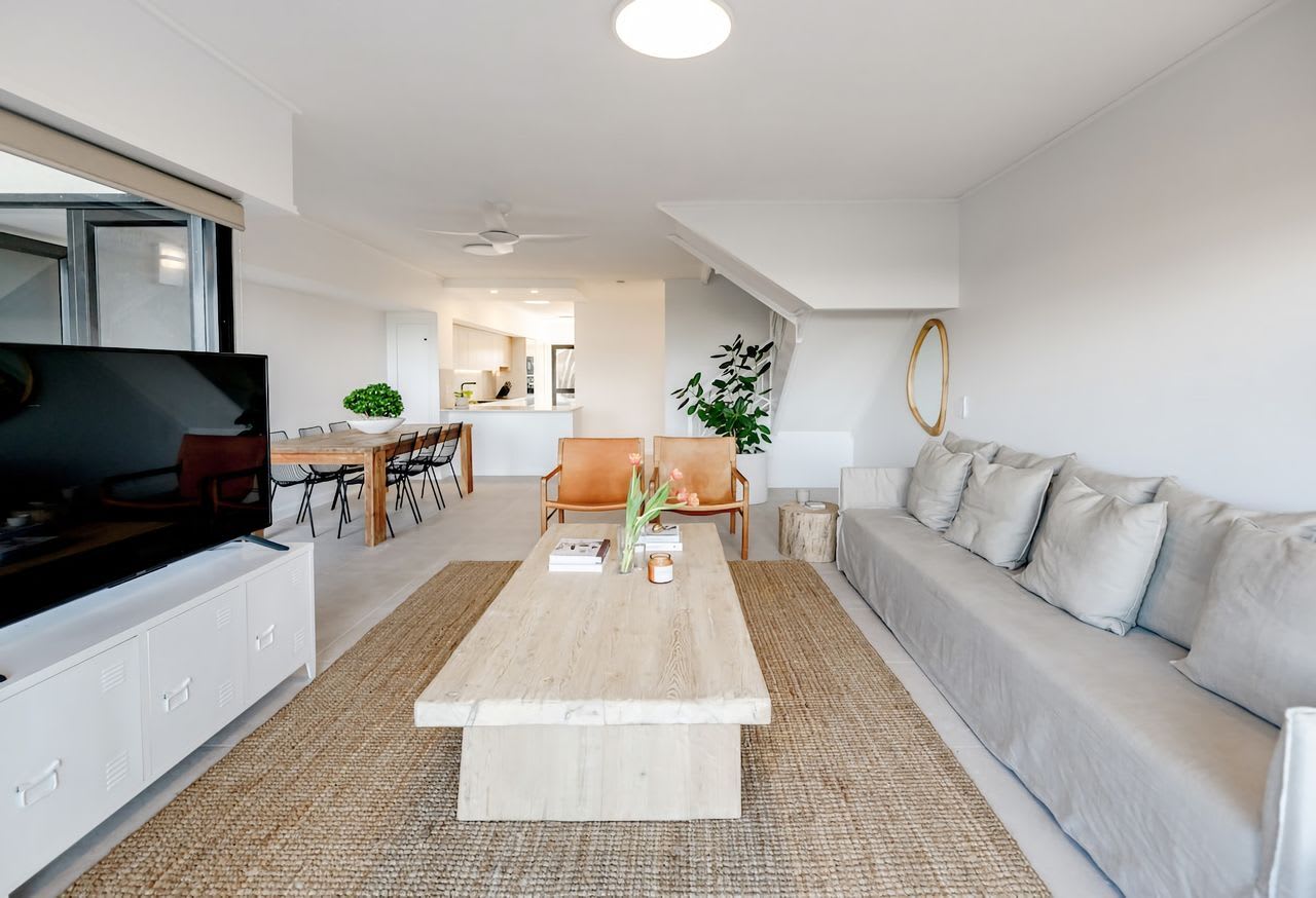 Pooch Friendly Sunrise Beach 3BR with Views