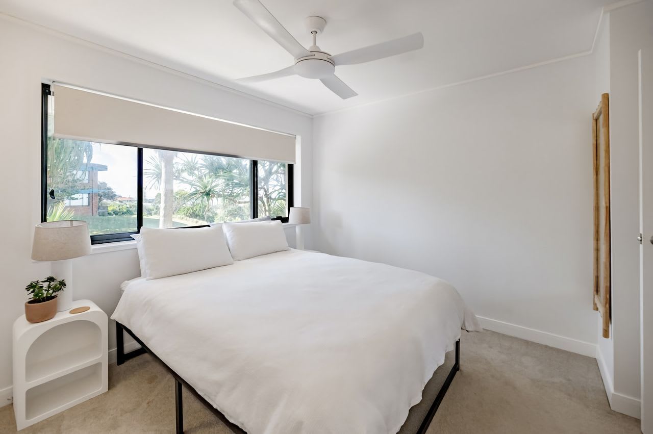 Pooch Friendly Sunrise Beach 3BR with Views