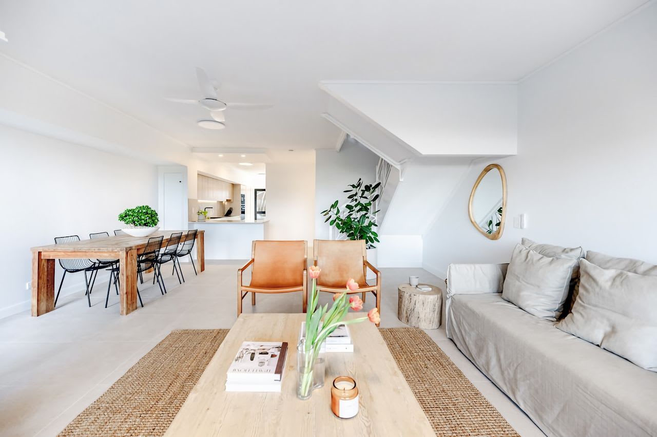 Pooch Friendly Sunrise Beach 3BR with Views