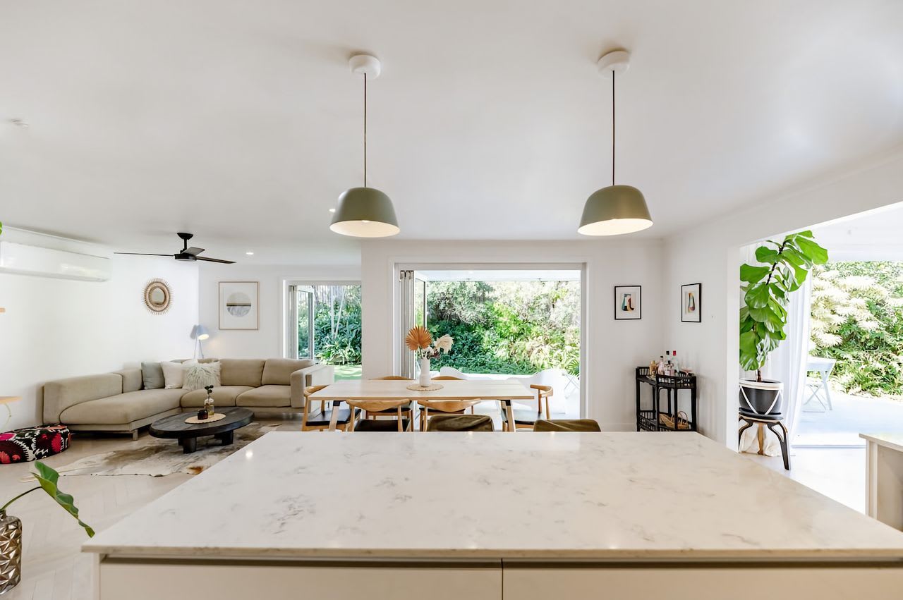 Surf Mist Beautiful Noosa Heads Family Home