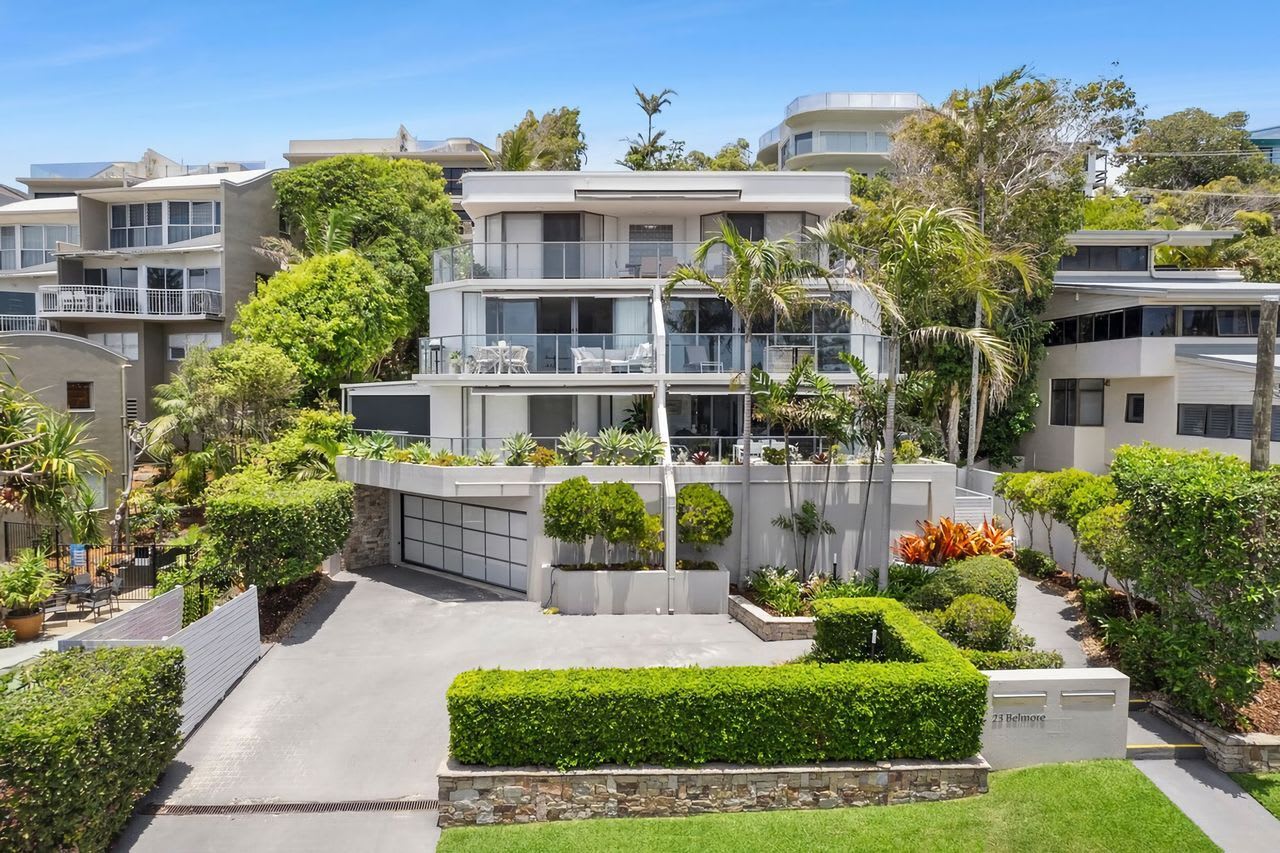 Beautiful Belmore Retreat Easy Walk to Beach