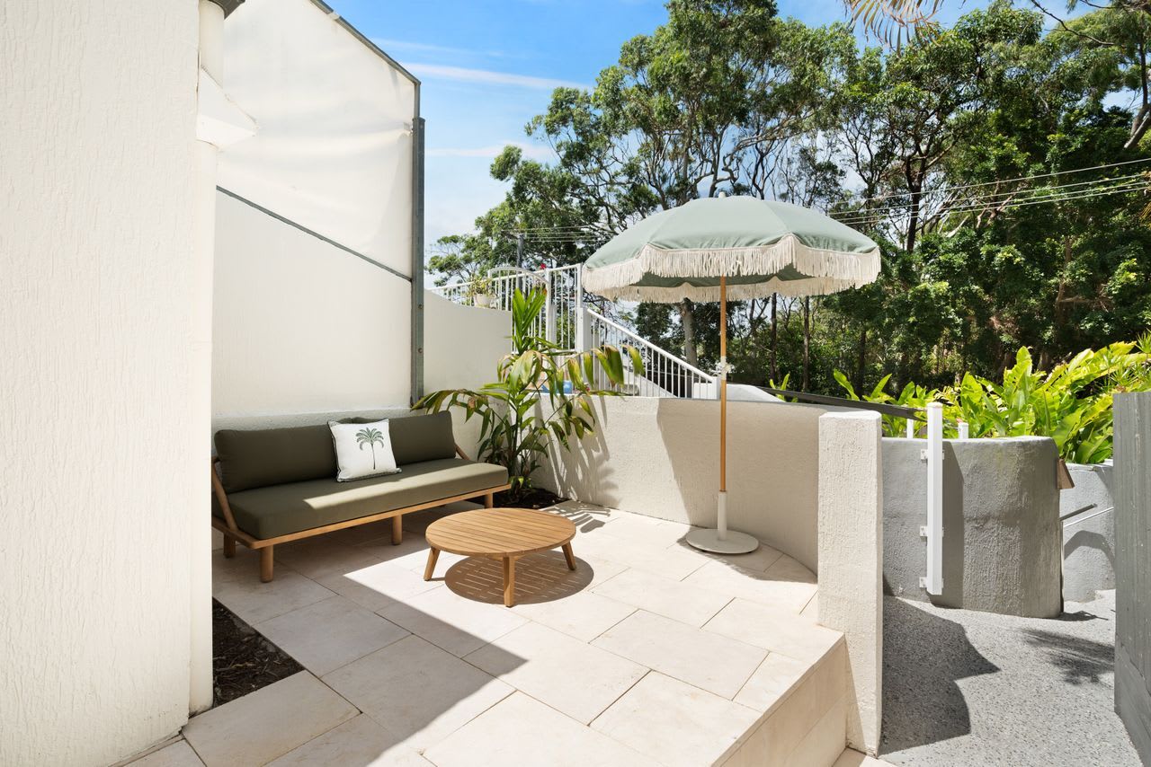 Ray St Retreat – Luxury Stay near Sunshine Beach