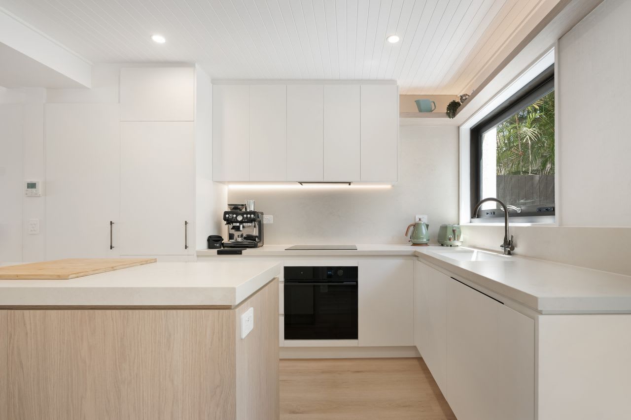 Ray St Retreat – Luxury Stay near Sunshine Beach