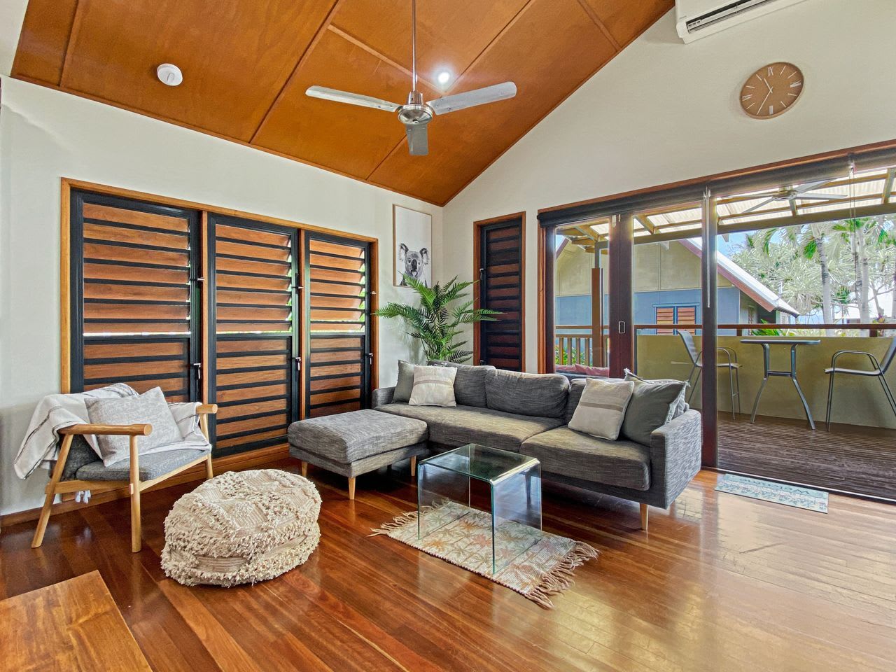 Pure Magnetic Villa 5