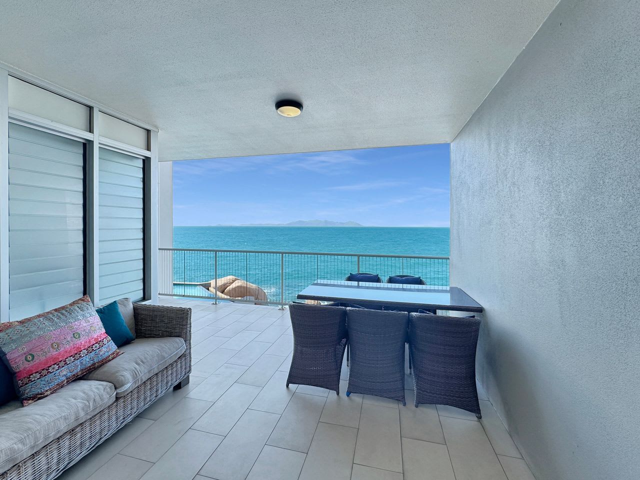 Bright Point 4204 Waterfront Retreat