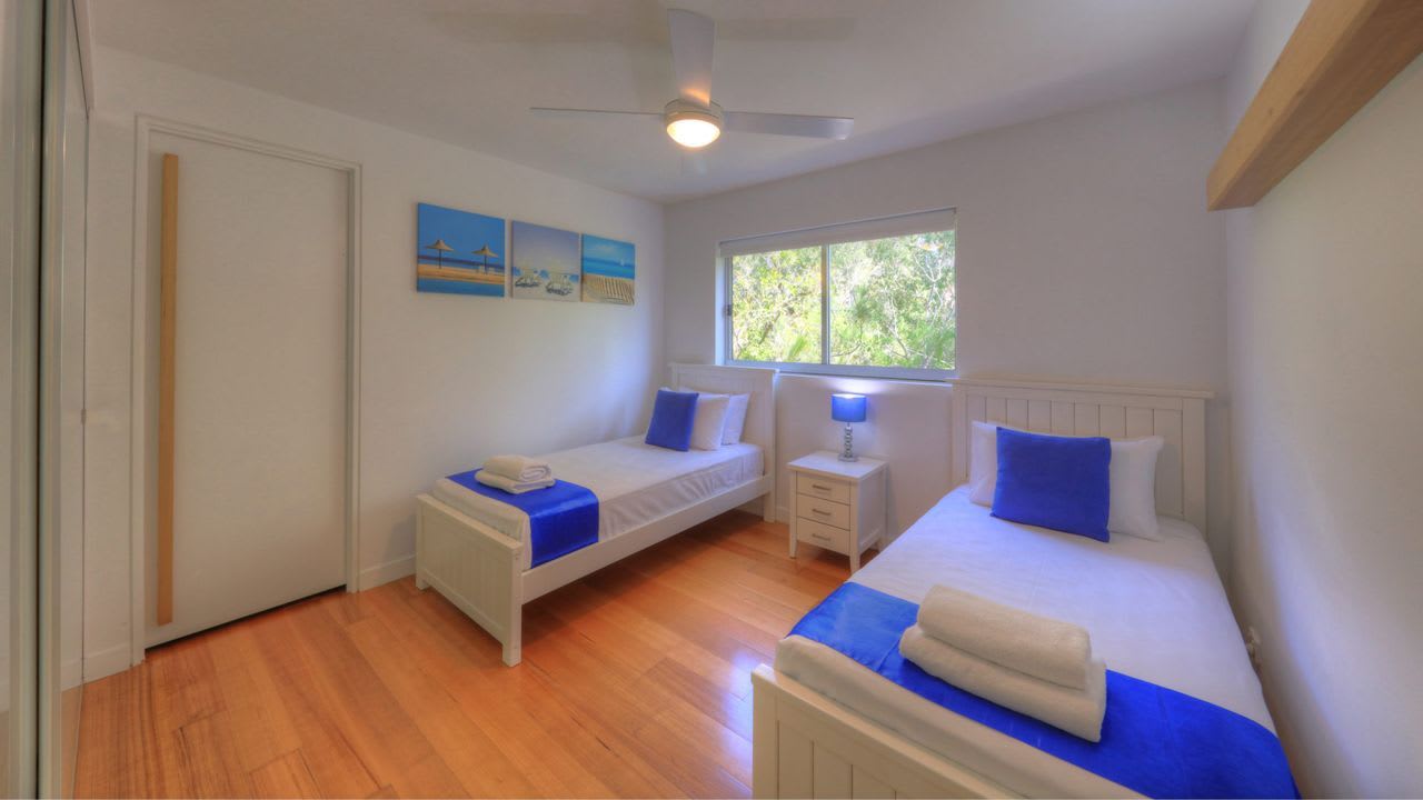 Maggies Beachfront Apt. 7