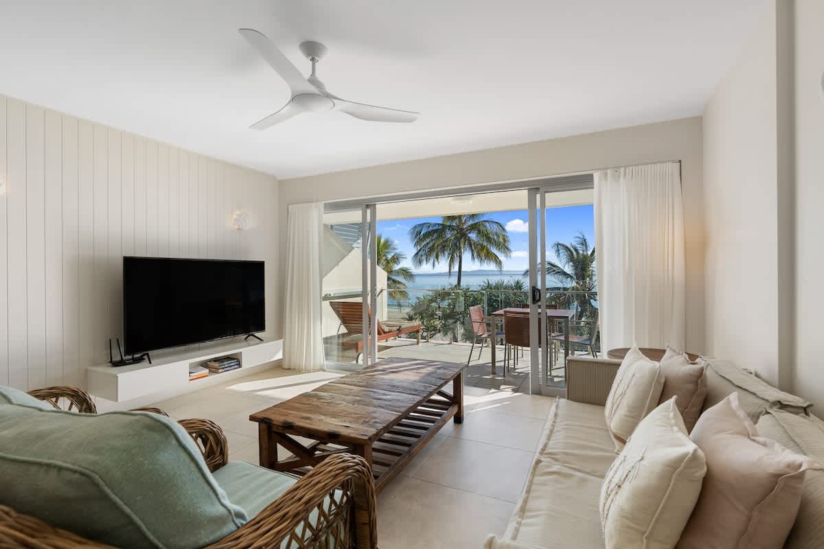 Fairshore Noosa  – Deluxe Family Beachfront Stay