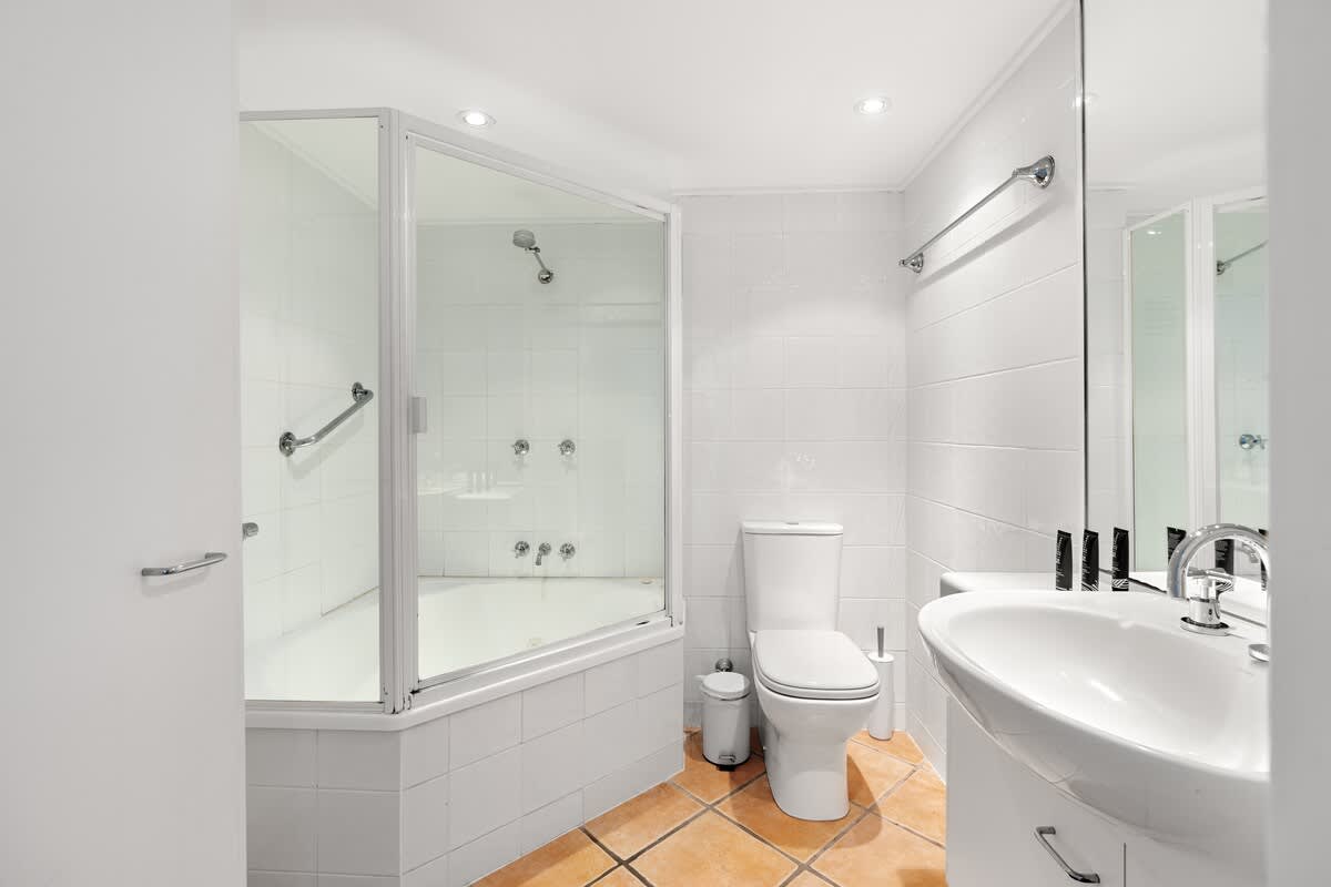 Fairshore Noosa – Classic Beachfront Apartments