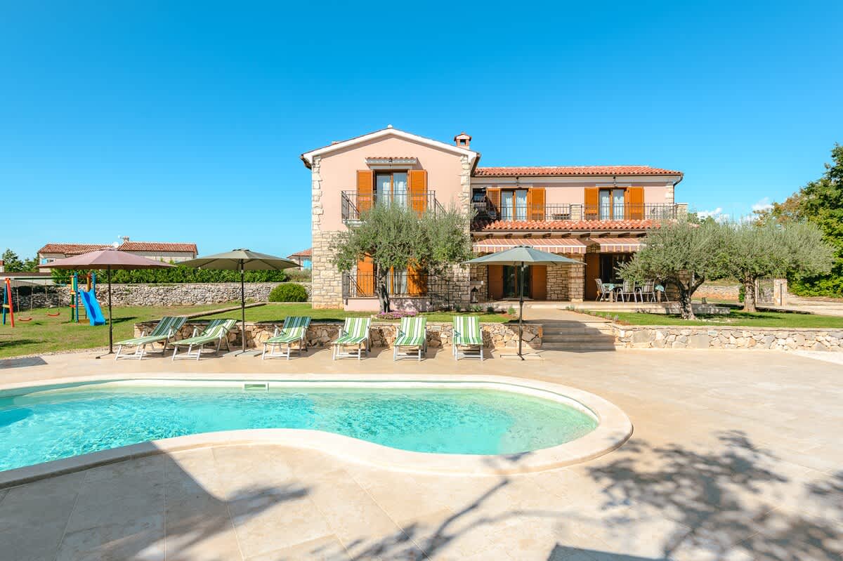 Villa Marijanin vrt with pool in Tinjan, istria property photo 3