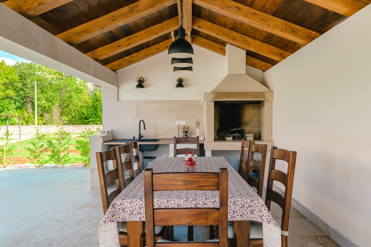 Villa Marijanin vrt with pool in Tinjan, istria property photo 5