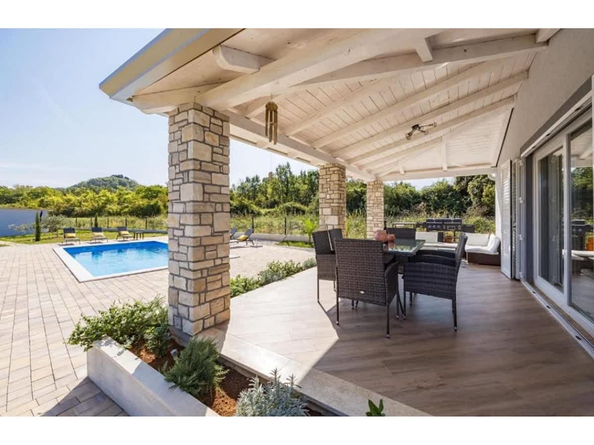 Villa Isabella with pool in Sovinjak, Istria property photo 5