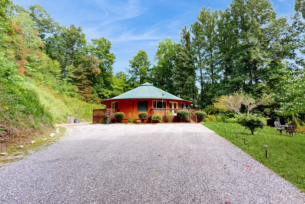 Circle House in the Smoky Mountains 