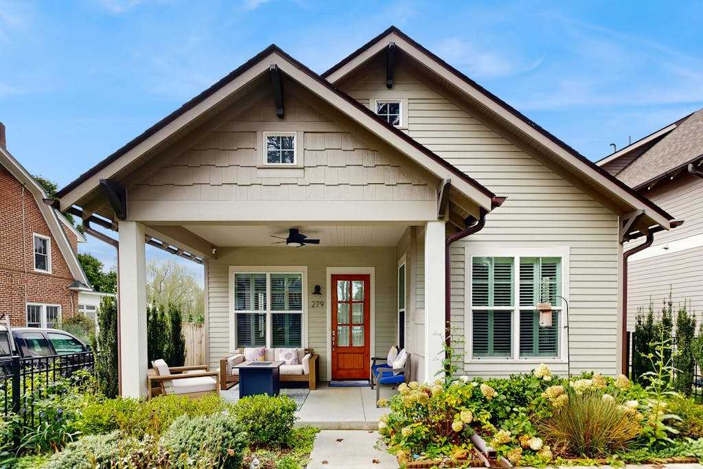 Downtown Delight - Luxury home, walk to Main Street, bike to trails