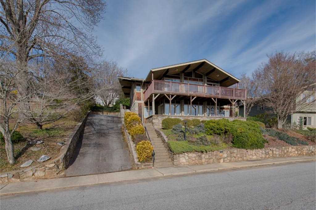 Morris Villa Upper 