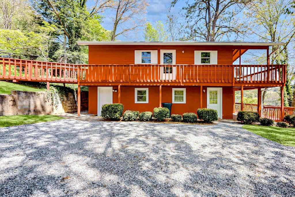 Little Red Cabin 