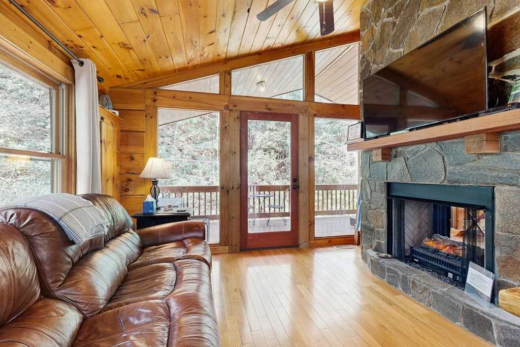 Creeksong Cabin 