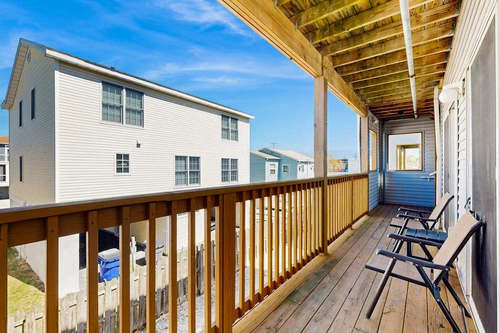 Rainbow Cove condo with WIFI a washer & dryer located within a short walk to restaurants & entertainment