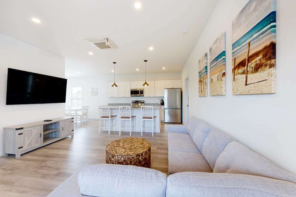 Rehoboth Beach House Charming space with pool fast WiFi & washer & dryer