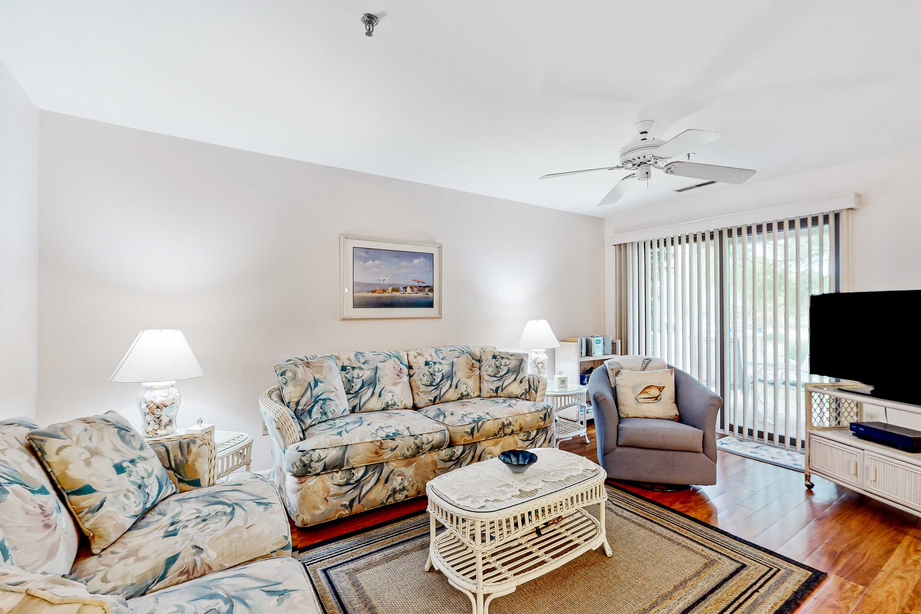 Spring Lake dog friendly gem with private patio fireplace washer & dryer shared pool