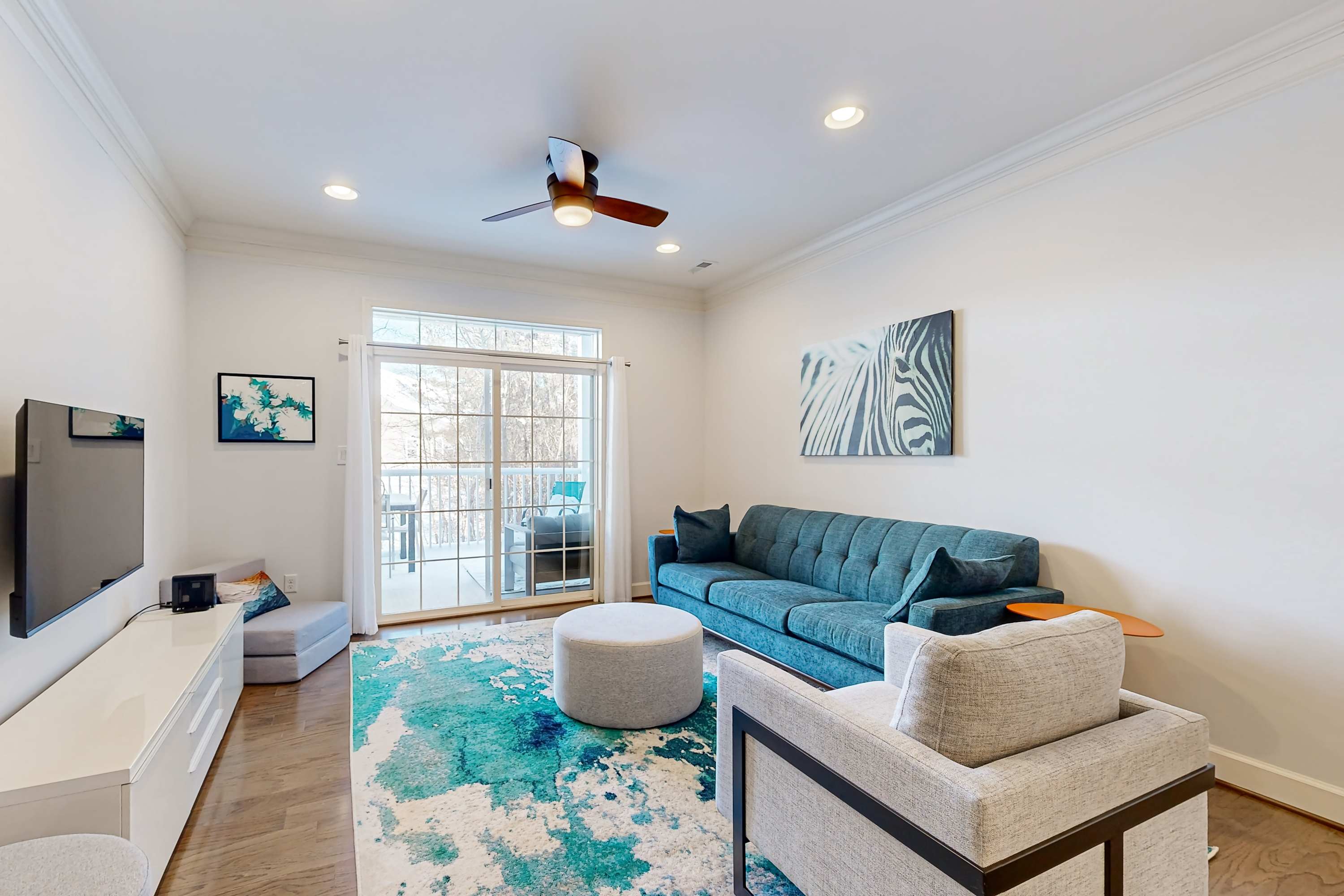 Gr&e at Canal Pointe 1st floor condo with shared pool tennis court & gym