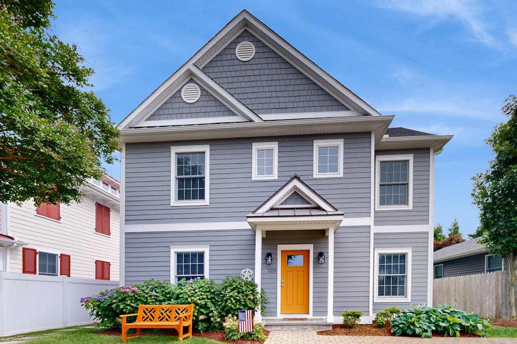 dog friendly 2 story home near beach with private outdoor pool washer & dryer & AC