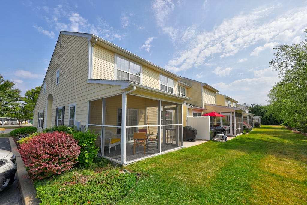 Home near the ocean with a pool outdoor space WiFi central AC & washer & dryer