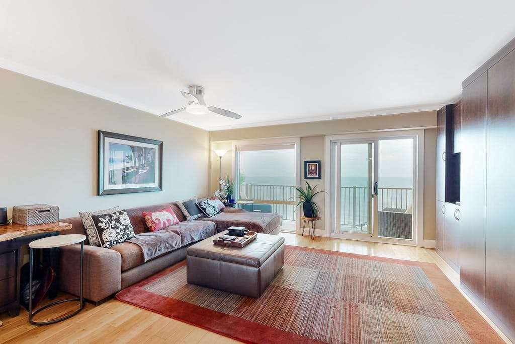 Rehoboth Beach studio with a balcony fast WiFi ocean view & outdoor pool