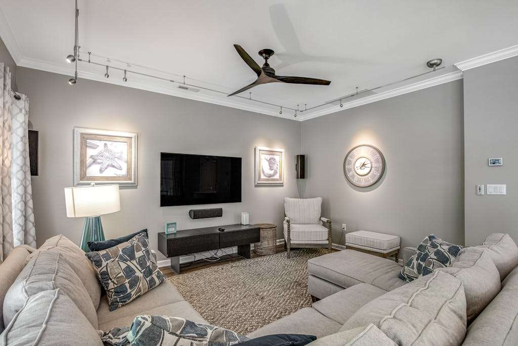Oyster Bay Villas that are dog friendly with pool central AC fast WiFi & washer & dryer