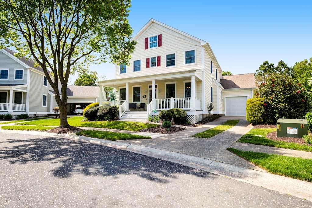 Bear Trap Dunes house with on site golf tennis court & sauna